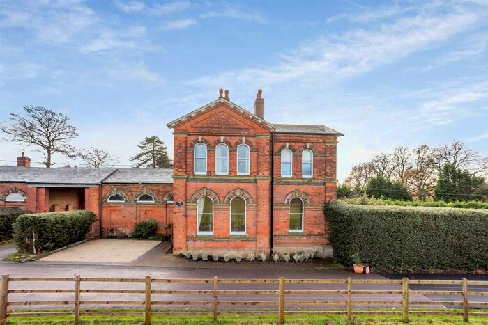 4 Bedroom Property For Sale In Canwell Drive, Canwell, Sutton Coldfield, B75