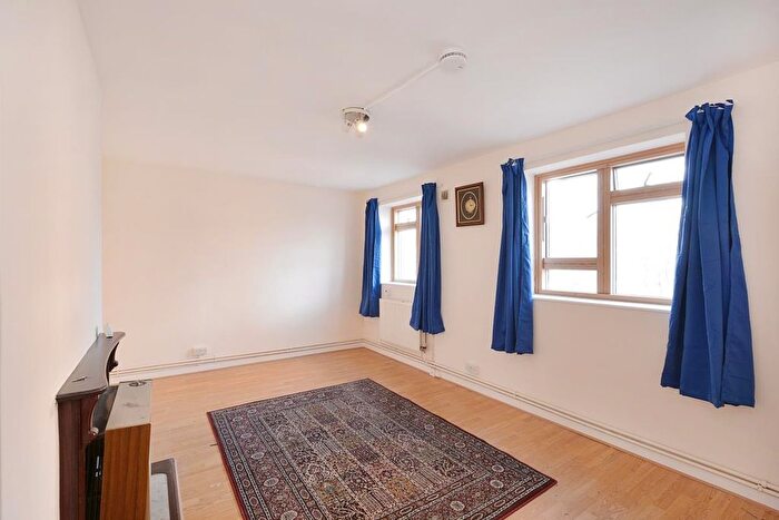 4 Bedroom Flat To Rent In Stanstead House, Tavistock Place, Bloomsbury, London, WC1H