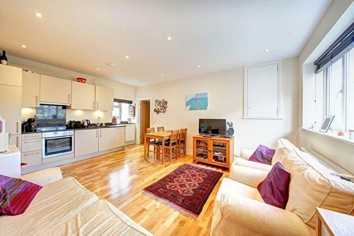 1 Bedroom Apartment To Rent In Lavender Hill, SW11