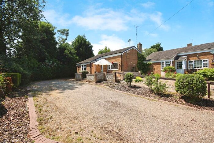 2 Bedroom Detached Bungalow For Sale In Bigbury Close, Coventry, CV3