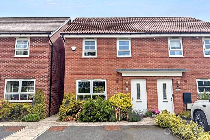 3 Bedroom Semi-Detached House For Sale In Roving Way, Nuneaton, CV11
