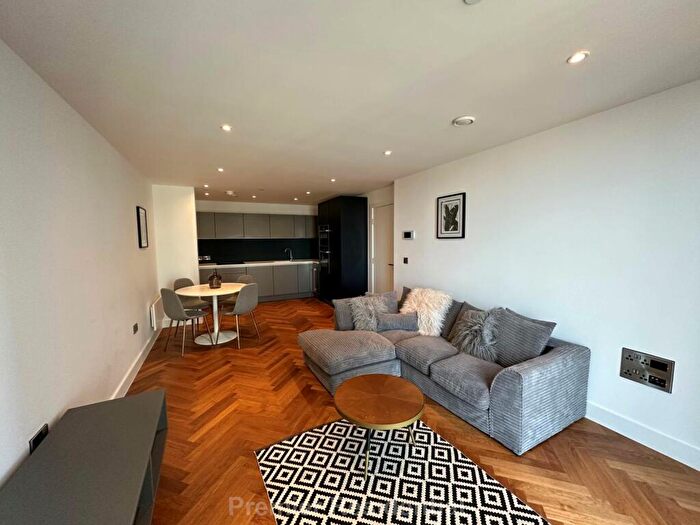 2 Bedroom Apartment To Rent In Owen Street, Manchester, M15