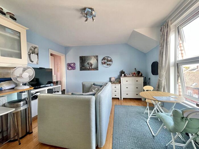 1 Bedroom Flat For Sale In Church Road, St Thomas, EX2