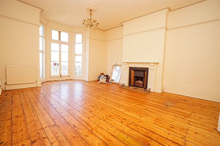 2 Bedroom Flat For Sale In Pevensey Road, St. Leonards-On-Sea, TN38