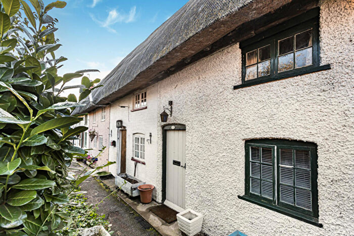 2 Bedroom Cottage For Sale In Malthouse Lane, Dorchester-On-Thames, OX10