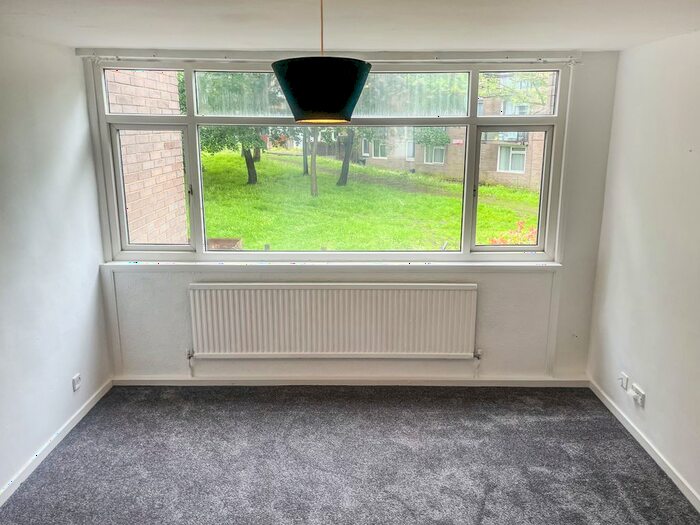 4 Bedroom Town House To Rent In Coburg Crescent, Lambeth, SW2