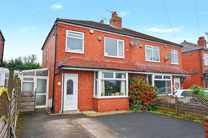 3 Bedroom Semi Detached House For Sale In East View, Gildersome, Morley, Leeds, LS27