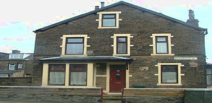 2 Bedroom Terraced House To Rent In Bridgwater Road, Bradford, BD9