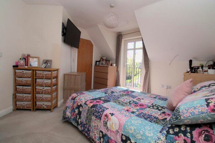 2 Bedroom Flat For Sale In Conder Boulevard, New Cardington, MK42