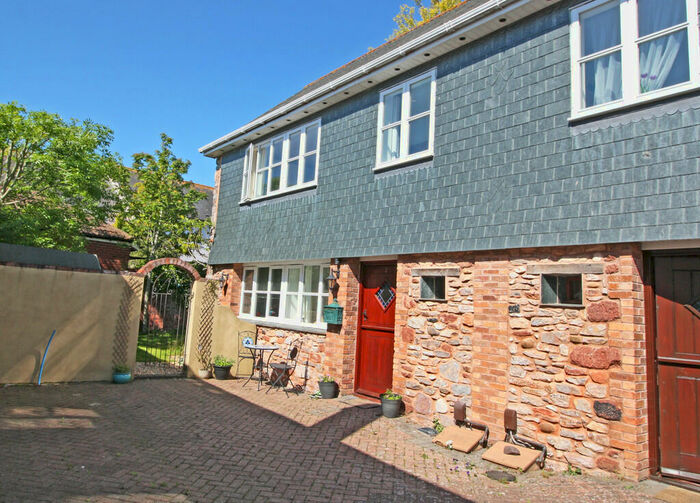 3 Bedroom Semi-Detached House To Rent In High Street, Topsham, EX3