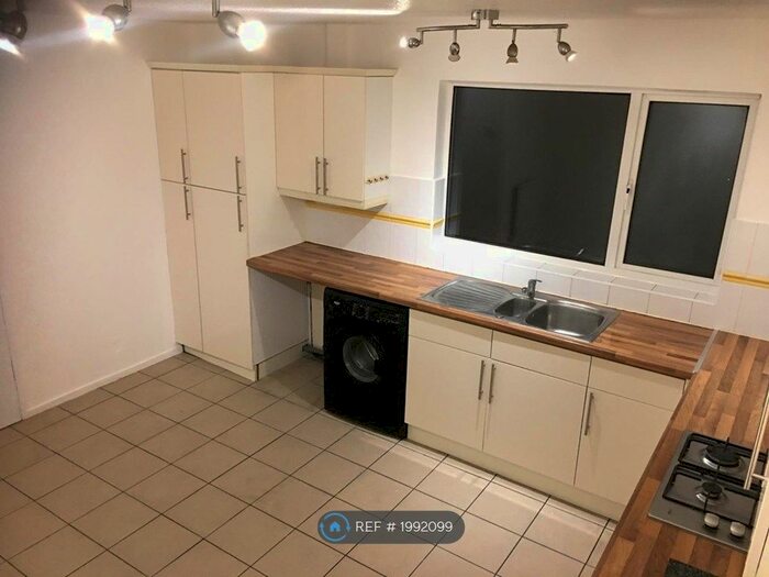 3 Bedroom Terraced House To Rent In Blakemore, Telford, TF3