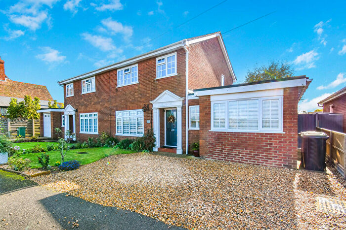 3 Bedroom Semi-Detached House For Sale In Station Road, Tempsford, SG19
