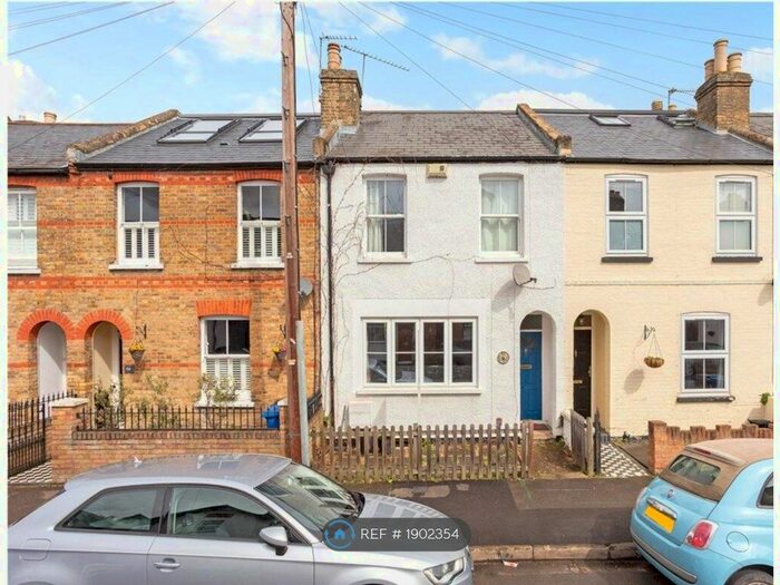 2 Bedroom Terraced House To Rent In Duke Street, Windsor, SL4