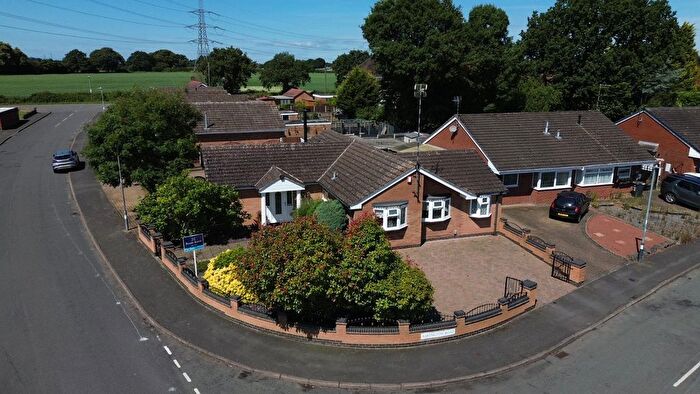 3 Bedroom Bungalow For Sale In Cardigan Road, Bedworth, Warwickshire, CV12