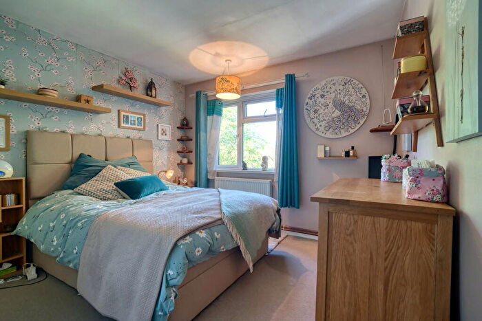 2 Bedroom Flat For Sale In Wye Crescent, Bettws, Newport, NP20