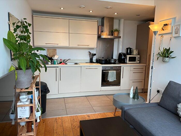 2 Bedroom Apartment To Rent In The Met Apartments, Hilton Street, Manchester, M1