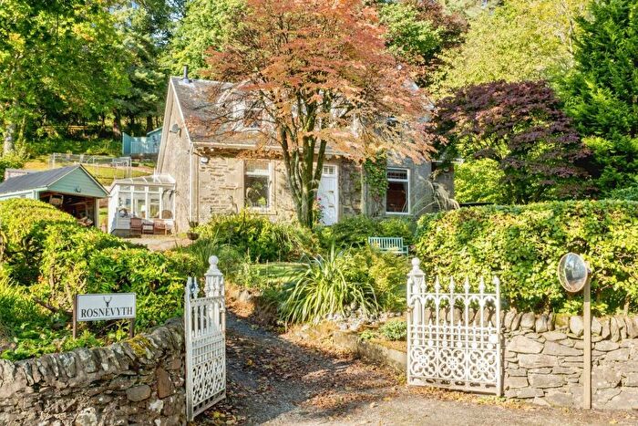 4 Bedroom Detached House For Sale In Shore Road, Rahane, G84