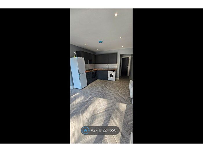 1 Bedroom Flat To Rent In Canadian Ave, Catford, SE6