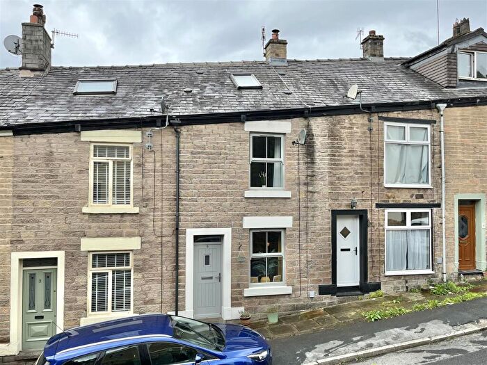 3 Bedroom Terraced House For Sale In Bank Street, Broadbottom, SK14