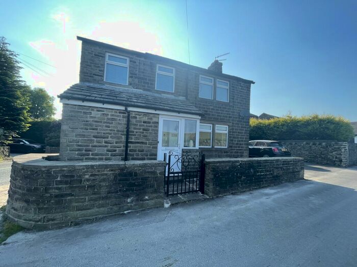 2 Bedroom House To Rent In Harecroft, Wilsden, Bradford, BD15