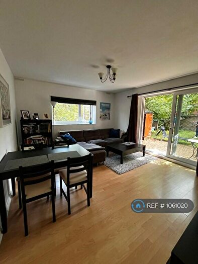 2 Bedroom Maisonette To Rent In South Terrace, Surbiton, KT6