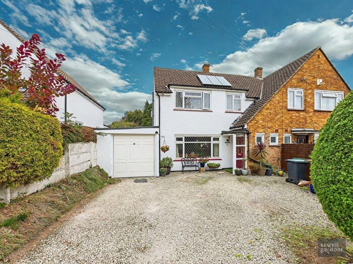 4 Bedroom Semi-detached House For Sale In Berry Lane, Rickmansworth, WD3