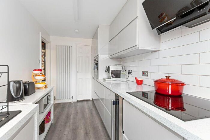 2 Bedroom Flat For Sale In / Glenure Loan, Clermiston, Edinburgh, EH4