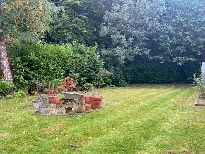 3 Bedroom Flat To Rent In Boyne Park, Tunbridge Wells, TN4