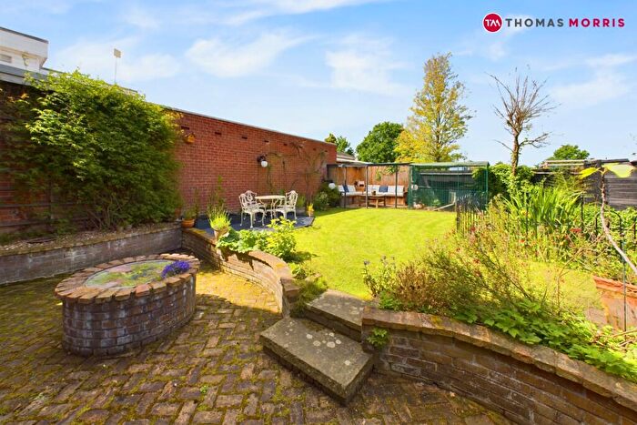 3 Bedroom Semi-Detached House For Sale In Bedford Road, Northill, Biggleswade, Bedfordshire, SG18