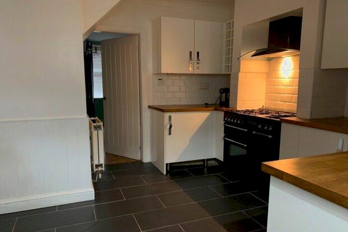 2 Bedroom Property To Rent In Claremont Avenue, Nottingham, NG15