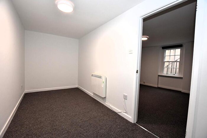 1 Bedroom Flat To Rent In London Road, Cheltenham, Gloucestershire, GL52