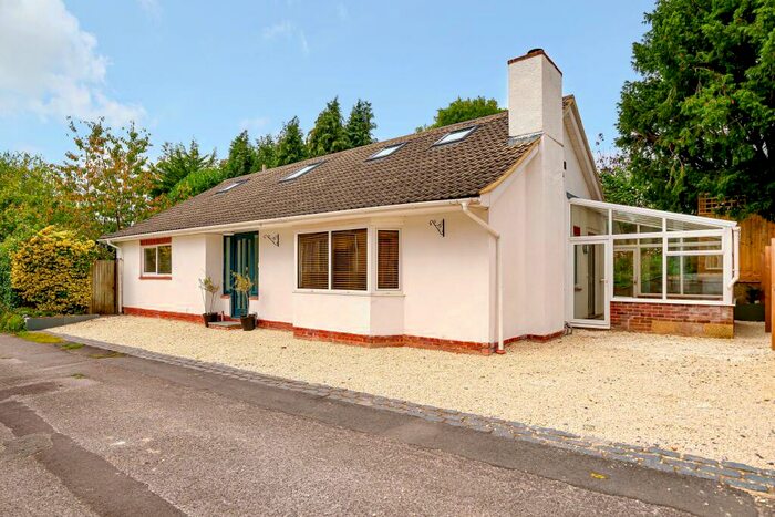 5 Bedroom House To Rent In Olivers Battery, SO22