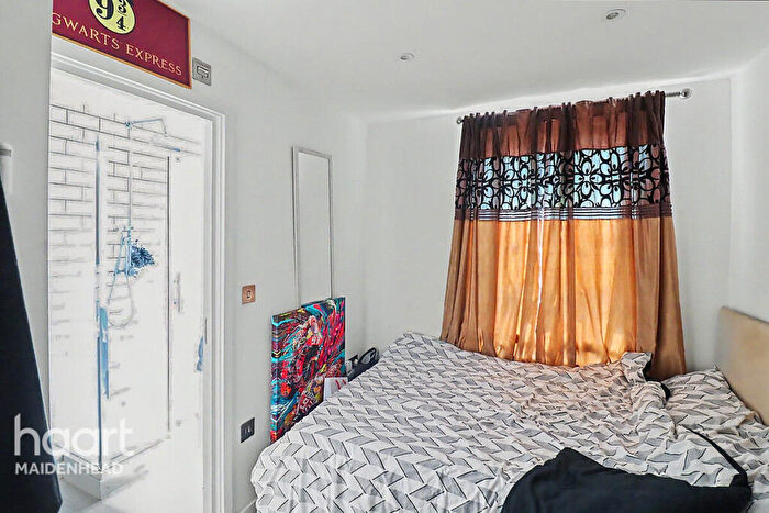 1 Bedroom Apartment For Sale In Cookham Road, Maidenhead, SL6