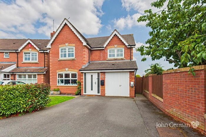 4 Bedroom Detached House For Sale In St. Catherines Close, Uttoxeter, ST14