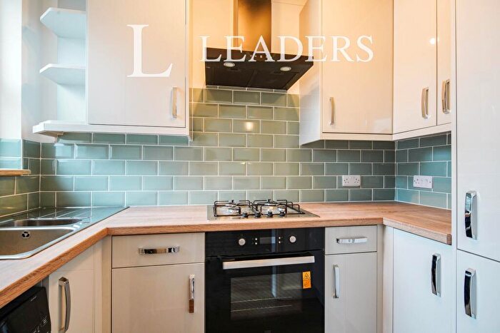 2 Bedroom Apartment To Rent In Gladstone Place, BN2