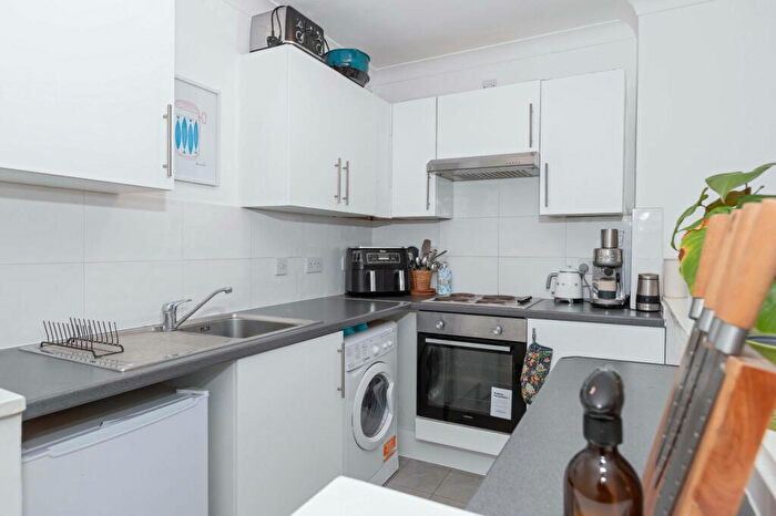 2 Bedroom Flat For Sale In Vernon Terrace, Brighton, BN1