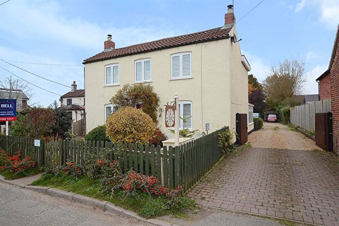 4 Bedroom Detached House For Sale In Mill Lane, Woodhall Spa, LN10