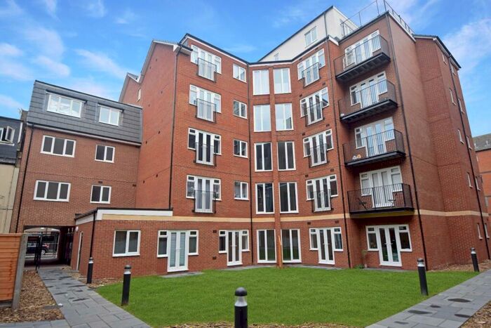 1 Bedroom Apartment To Rent In The Elms, John Street, Luton, Bedfordshire, LU1