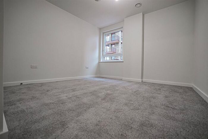 1 Bedroom Flat For Sale In North Woolwich Road, Royal Docks, E16