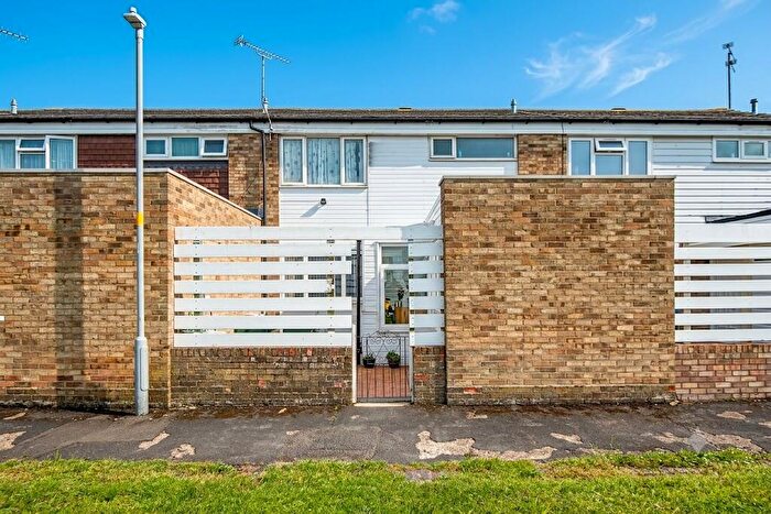 4 Bedroom Terraced House To Rent In Barnard Crescent, Aylesbury, Buckinghamshire, HP21