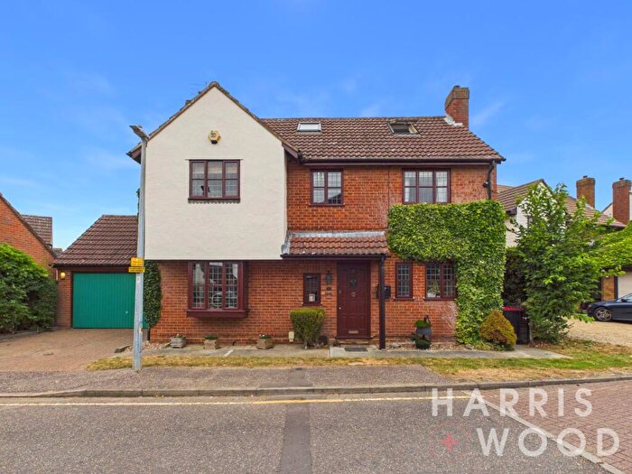 4 Bedroom Detached House For Sale In Woodland Close, Hatfield Peverel, Chelmsford, Essex, CM3