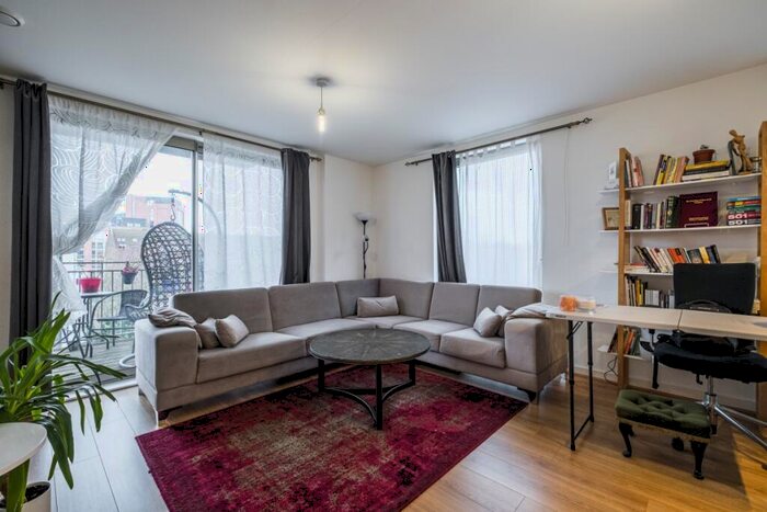 1 Bedroom Apartment To Rent In Coster Avenue London, N4