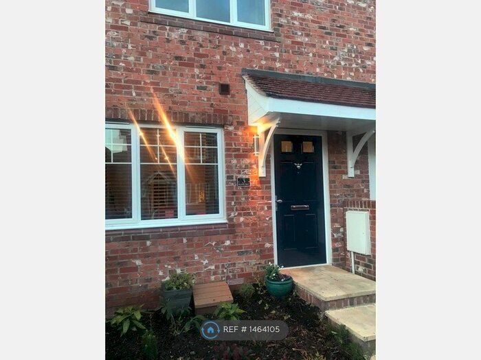 2 Bedroom Terraced House To Rent In Reynolds Street, Fleet, GU51