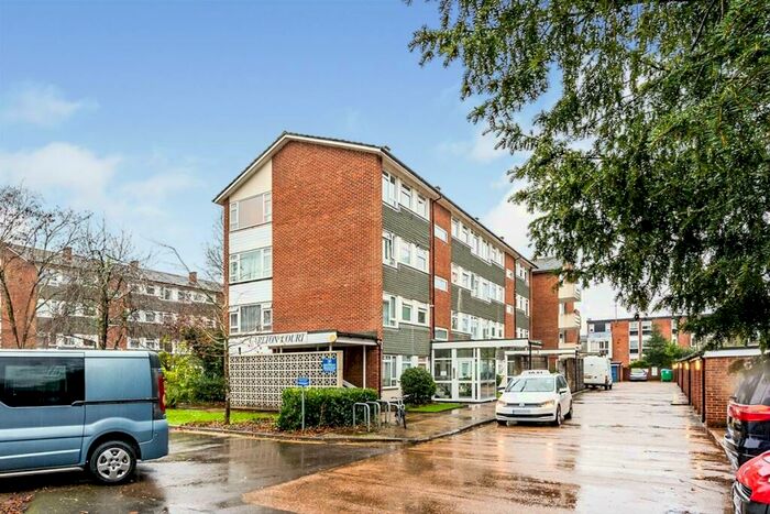 1 Bedroom Flat To Rent In Hulse Road, Southampton, SO15