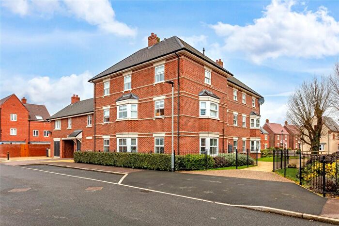 2 Bedroom Apartment For Sale In Saunders Field, Kempston, Bedford, Bedfordshire, MK42