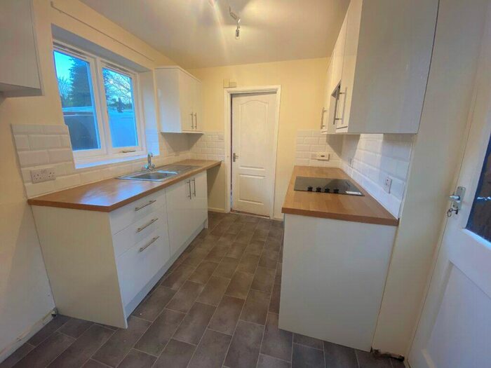2 Bedroom Apartment To Rent In Warwick Road, Banbury, Oxon, OX16