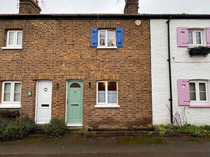 2 Bedroom Terraced House To Rent In Elm Cottages, Holyport Street, Maidenhead, SL6