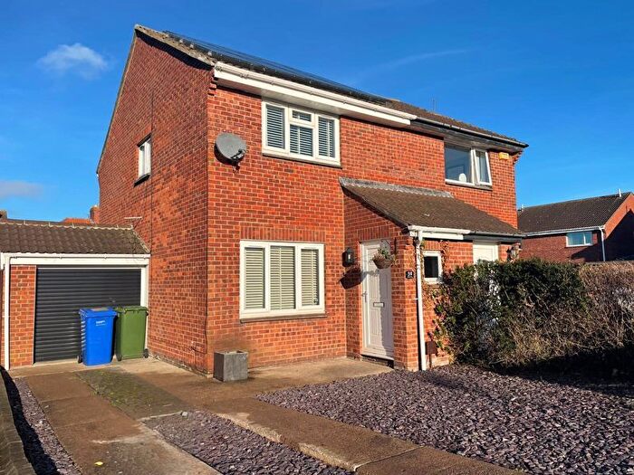 2 Bedroom Semi-Detached House To Rent In Banbury Way, Blyth, NE24