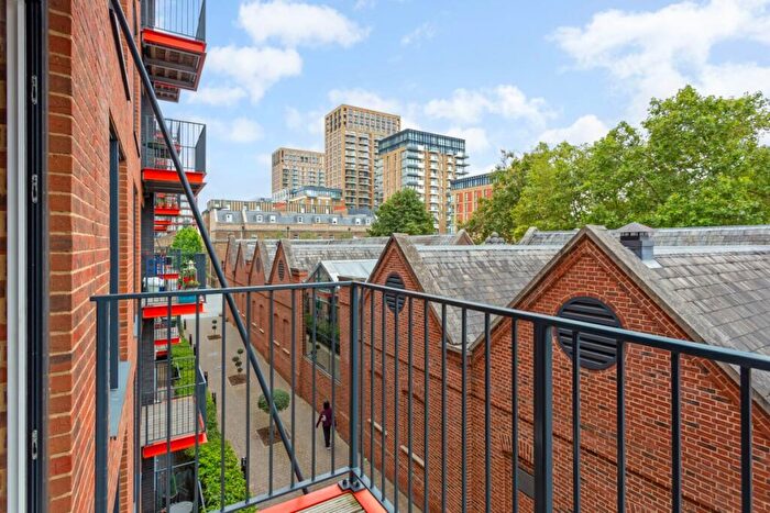 2 Bedroom Flat To Rent In Warehouse Court, SE18