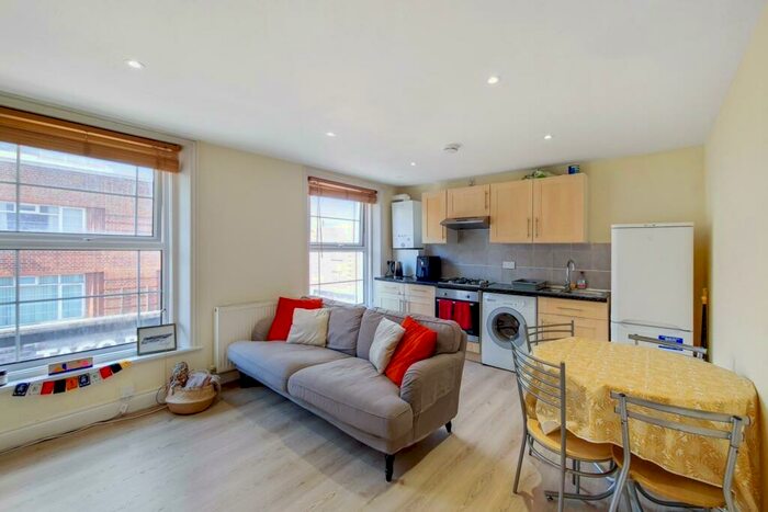 1 Bedroom Flat To Rent In High Street, Sutton, SM1